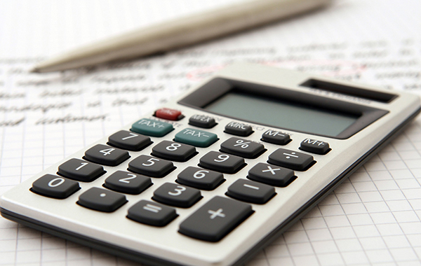 accountant-g93dba7158_1920.jpg